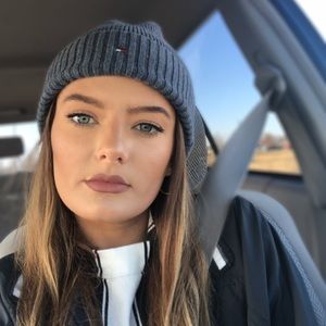 Meet your Posher, Brittney